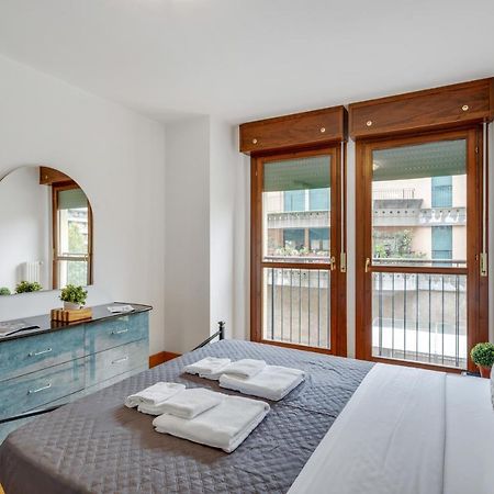 Il Broletto Apartment - Affitti Brevi Italia レッコ エクステリア 写真
